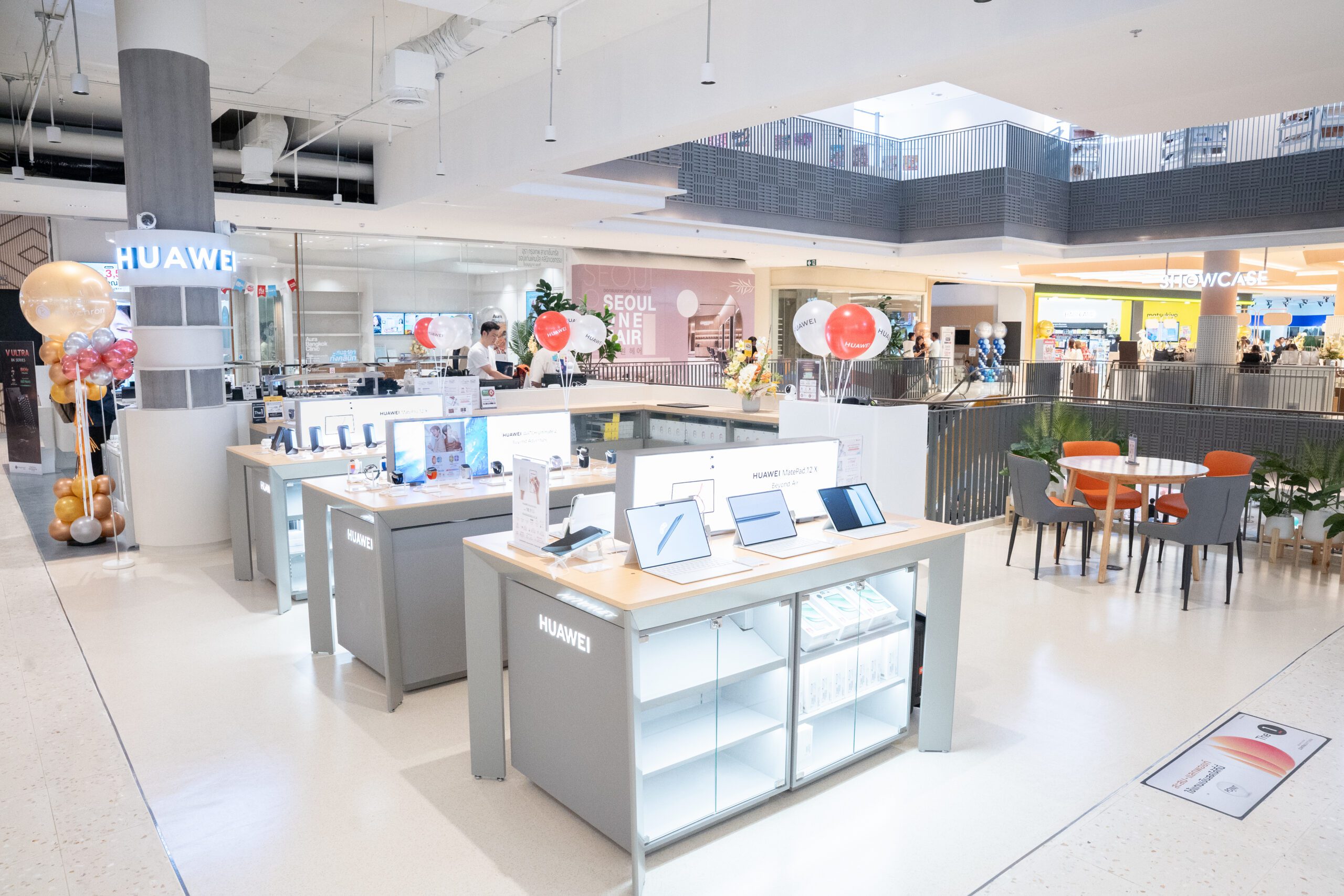 HUAWEI Store at Central Khonkaen Campus by UFicon
